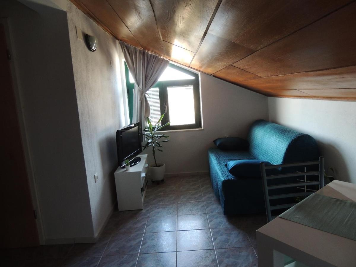 Apartments Suljic - Cash Only Property Stari Grad  Luaran gambar