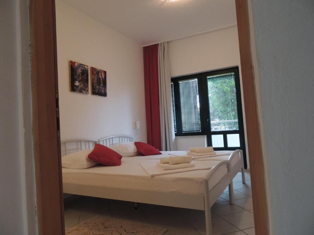 Apartments Suljic - Cash Only Property Stari Grad  Luaran gambar