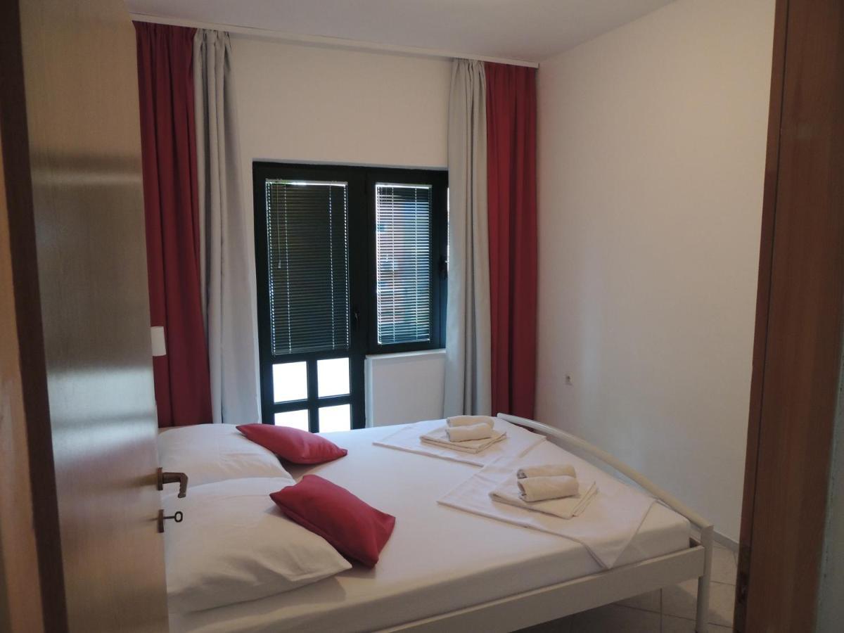 Apartments Suljic - Cash Only Property Stari Grad  Luaran gambar